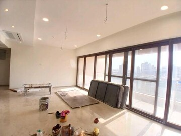 Room in 3 BHK Apartment at Surbhi CHS Andheri West, Andheri West – for Rent