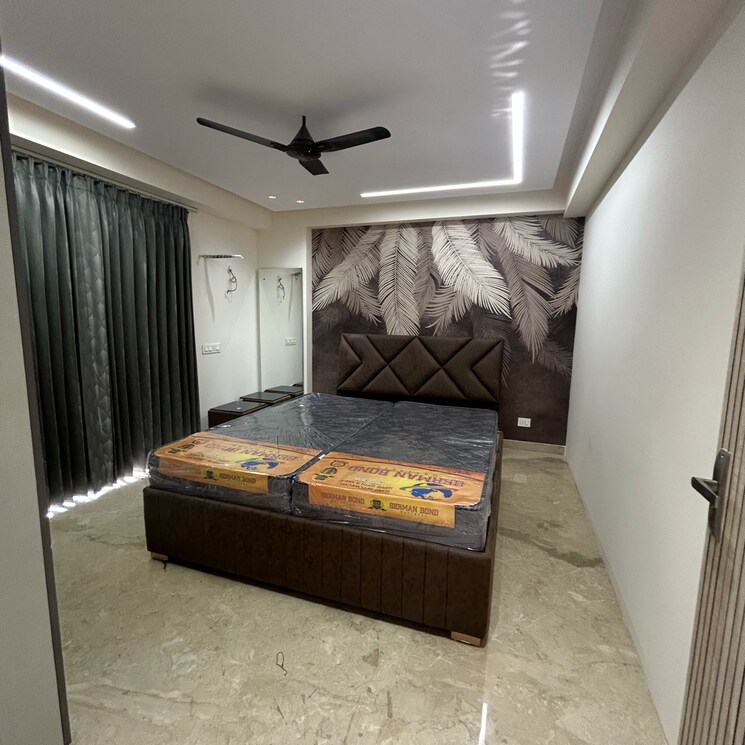 Bedroom, sector 23 5 Bedroom 4500 Sq.Ft. Builder Floor In Sector 23 Gurgaon 9461892