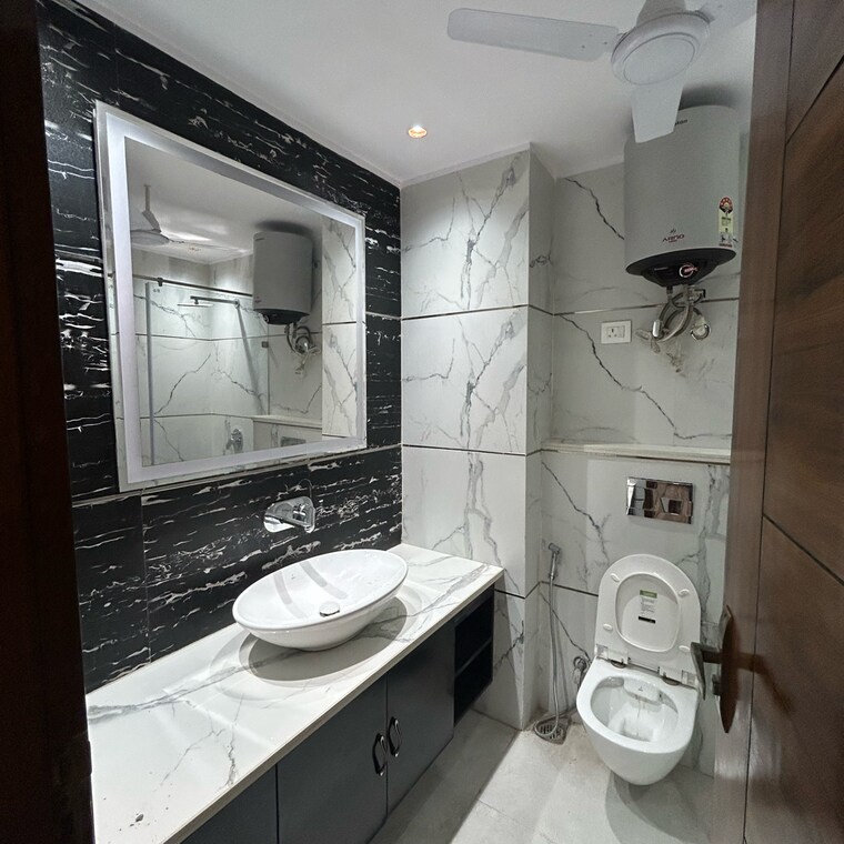 Bathroom, sector 23 5 Bedroom 4500 Sq.Ft. Builder Floor In Sector 23 Gurgaon 9461892