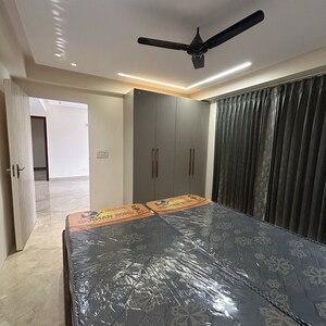 Bedroom in 5 BHK Builder Floor at Sector 23 – for Rent