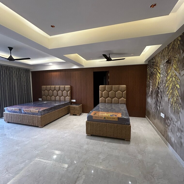 Living Room, sector 23 5 Bedroom 4500 Sq.Ft. Builder Floor In Sector 23 Gurgaon 9461892