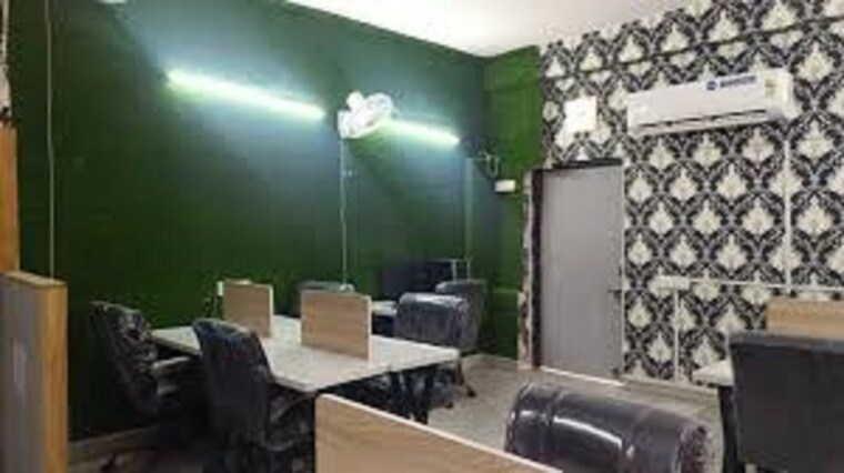 Living Room, spazedge Commercial Office Space 650 Sq.Ft. In Sector 47 Gurgaon 9461852