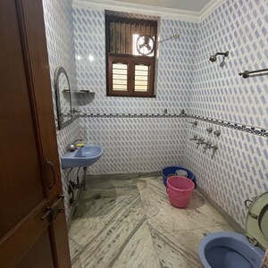 Bathroom in 3 BHK Villa at Sector 21 – for Rent