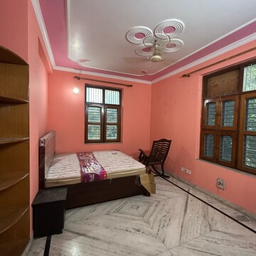 Bedroom in 3 BHK Villa at Sector 21 – for Rent