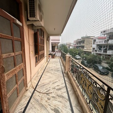 Balcony in 3 BHK Villa at Sector 21 – for Rent