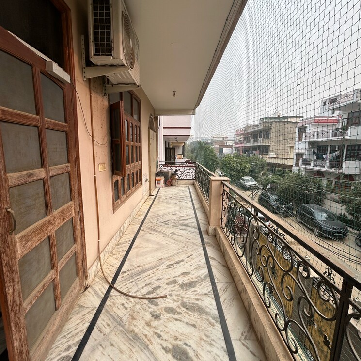 Balcony, sector 21 3 Bedroom 2200 Sq.Ft. Villa In Sector 21 Gurgaon 9461939