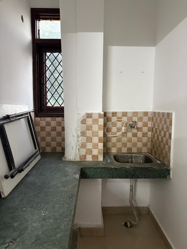 Kitchen, saket 1 Bedroom 500 Sq.Ft. Builder Floor In Saket Delhi 9461955