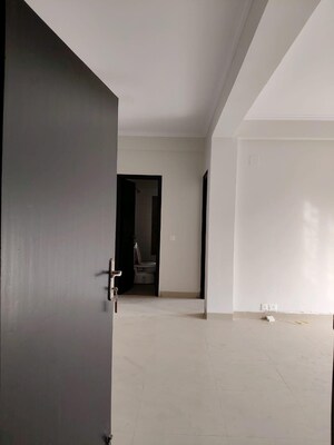 Room in 3 BHK Builder Floor at M2K Aura, Sector 47 – for Rent