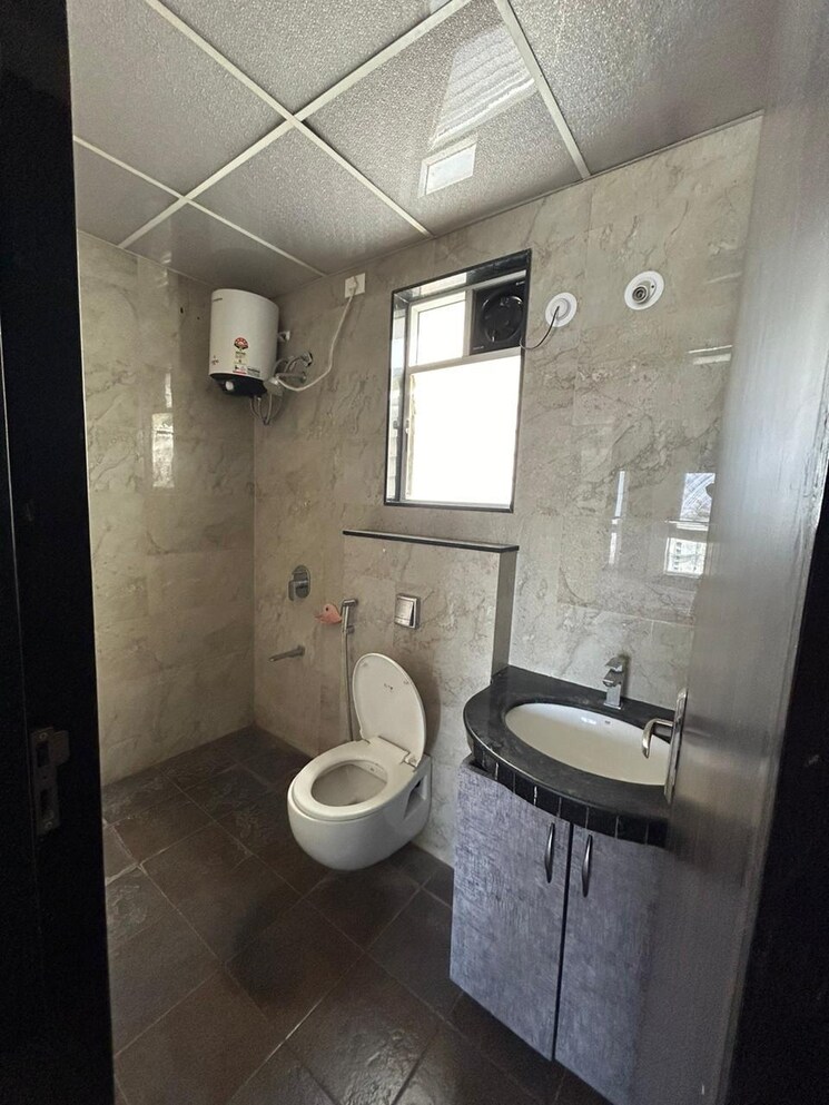 Bathroom, nyati-elysia 2 Bedroom 994 Sq.Ft. Apartment In Kharadi Pune 9461974