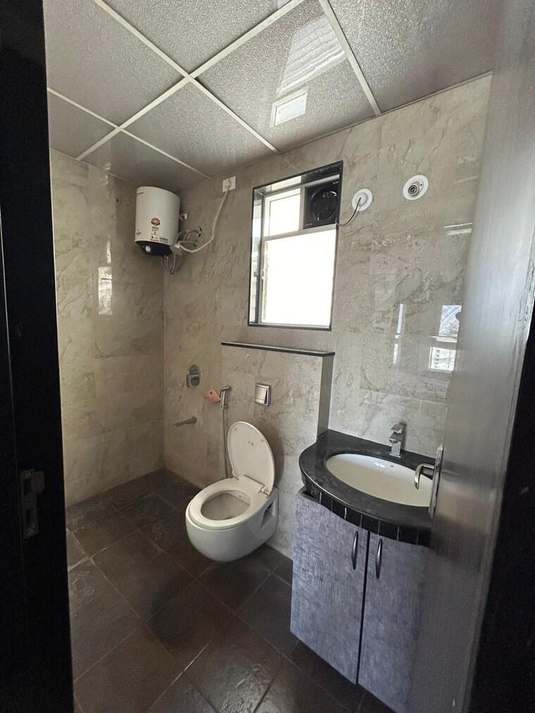 Bathroom, nyati-elysia 2 Bedroom 994 Sq.Ft. Apartment In Kharadi Pune 9461974