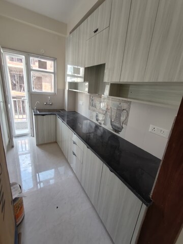 Kitchen in 2 BHK Builder Floor at Sector 43 – for Rent