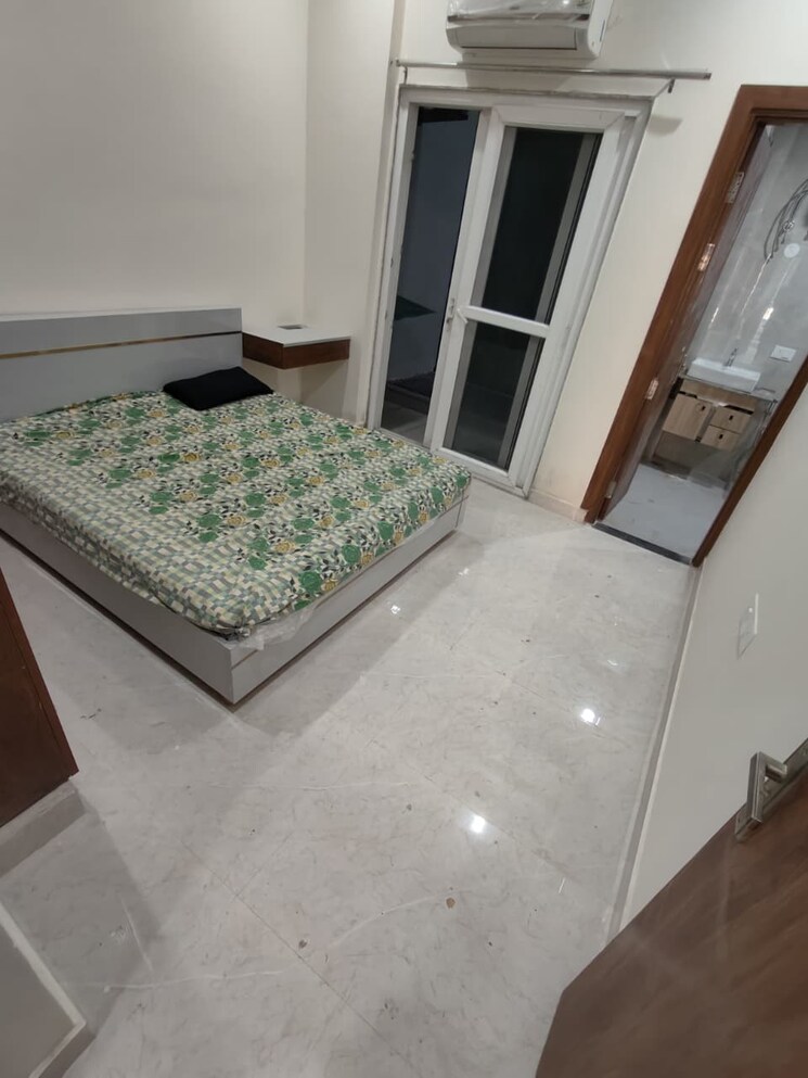 Kitchen, sector 43 2 Bedroom 215 Sq.Yd. Builder Floor In Sector 43 Gurgaon 9461975