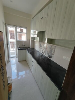 Kitchen in 2 BHK Builder Floor at Sector 43 – for Rent