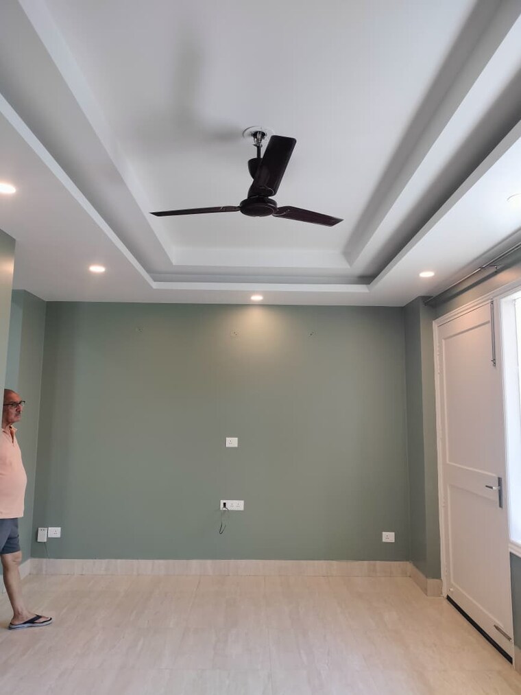 Room, sector 47 3 Bedroom 1950 Sq.Ft. Builder Floor In Sector 47 Gurgaon 9462007