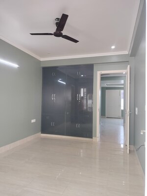 Room in 3 BHK Builder Floor at Sector 47 – for Rent