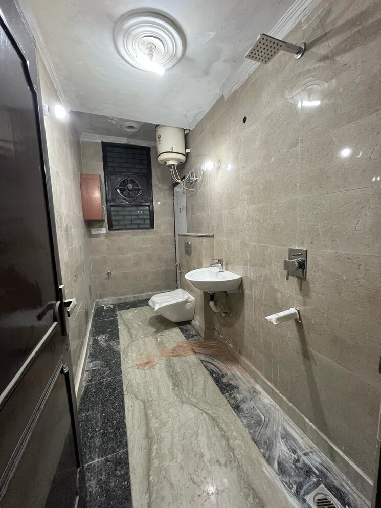 Bathroom, ansal-sushant-lok-i 1.5 Bedroom 980 Sq.Ft. Builder Floor In Sector 43 Gurgaon 9462004