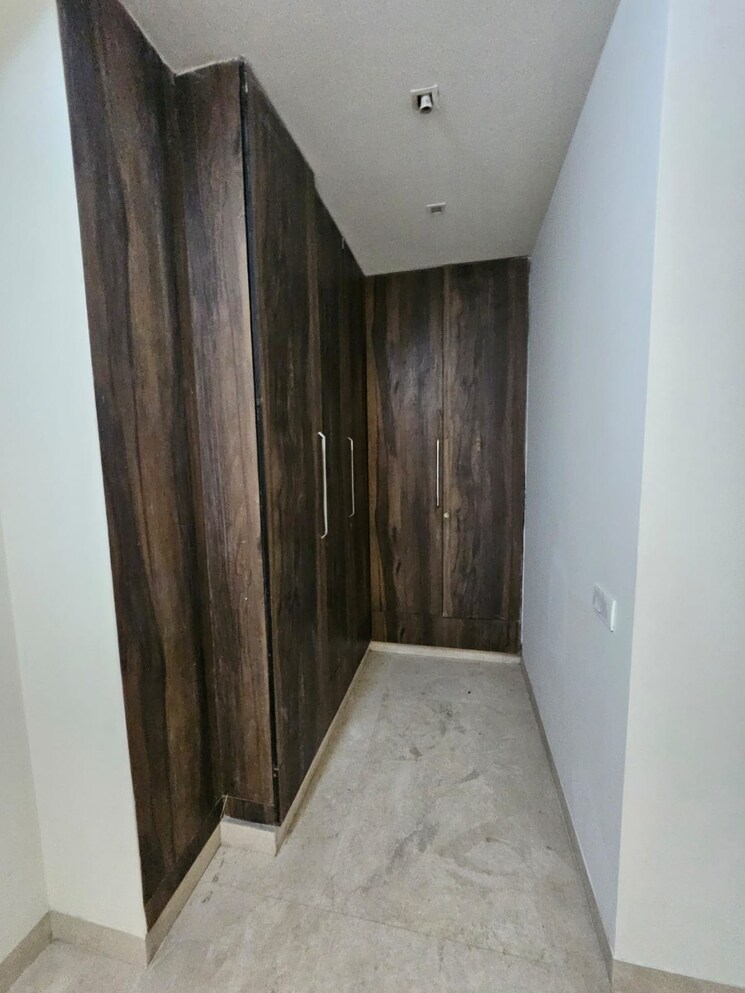 undefined, sushant lok i 5 Bedroom 300 Sq.Yd. Independent House In Sushant Lok I Gurgaon 9461992