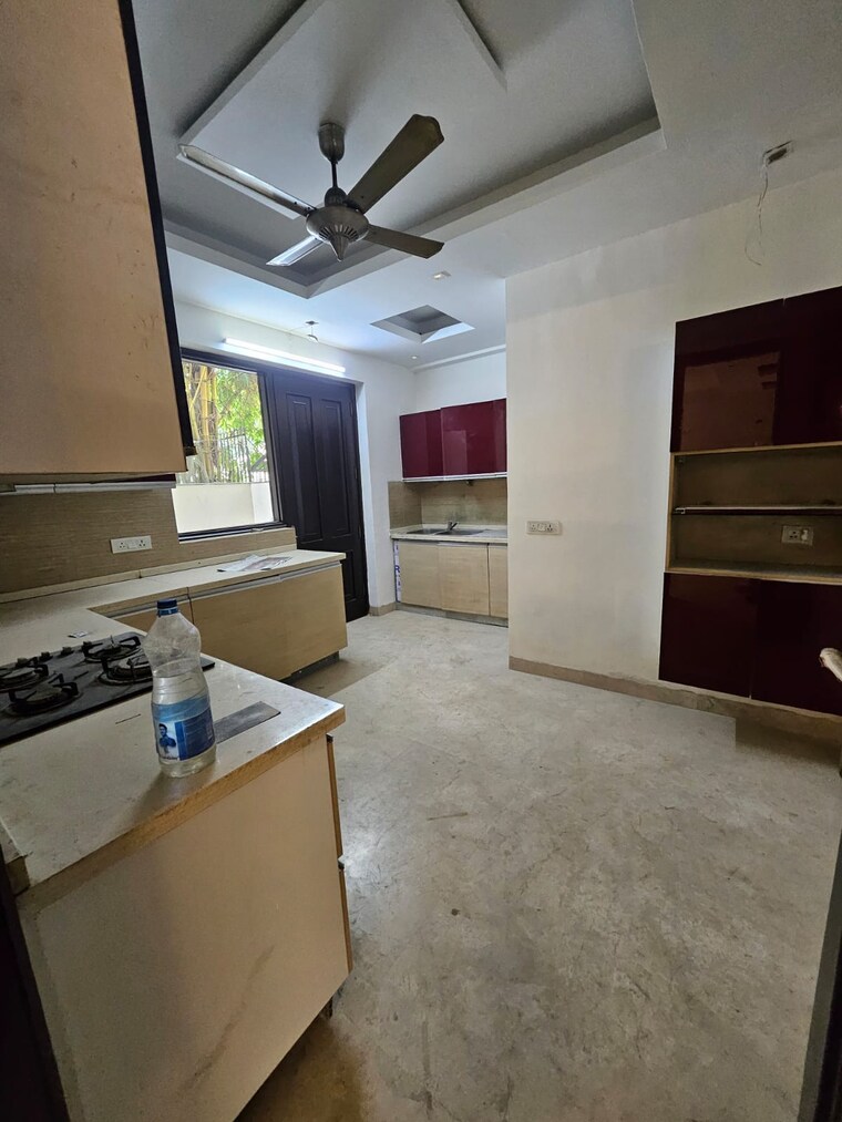 Kitchen, sushant lok i 5 Bedroom 300 Sq.Yd. Independent House In Sushant Lok I Gurgaon 9461992