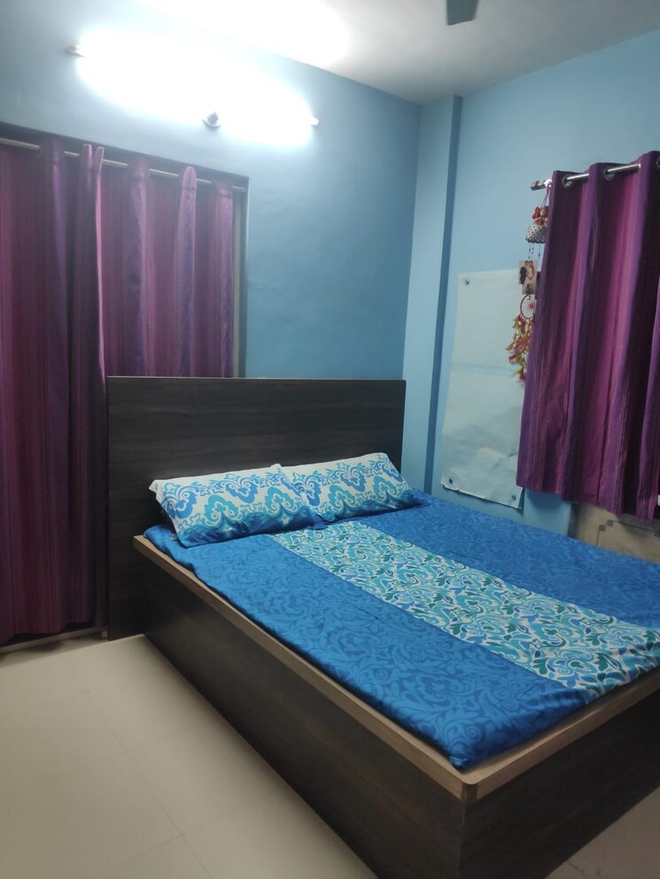 Bedroom, yash-sankul 1 Bedroom 800 Sq.Ft. Apartment In Pimple Saudagar Pune 9462019
