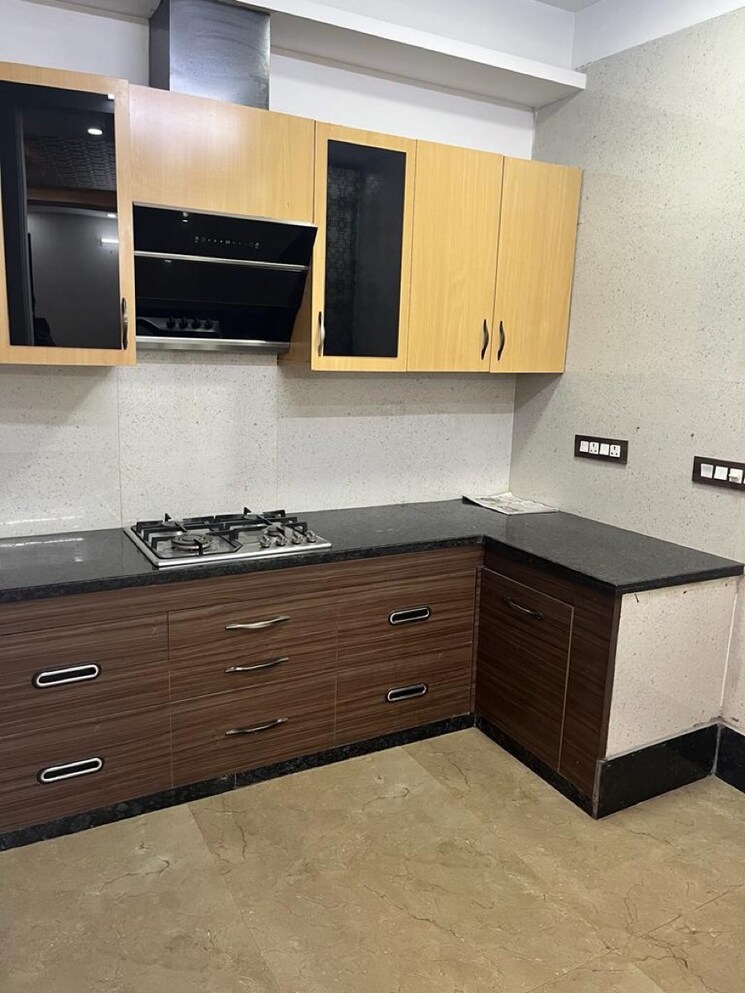 Kitchen, sector 43 3.5 Bedroom 1950 Sq.Ft. Builder Floor In Sector 43 Gurgaon 9461972