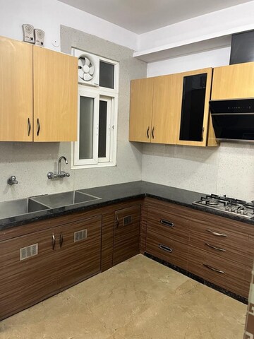 Kitchen in 3.5 BHK Builder Floor at Sector 43 – for Rent