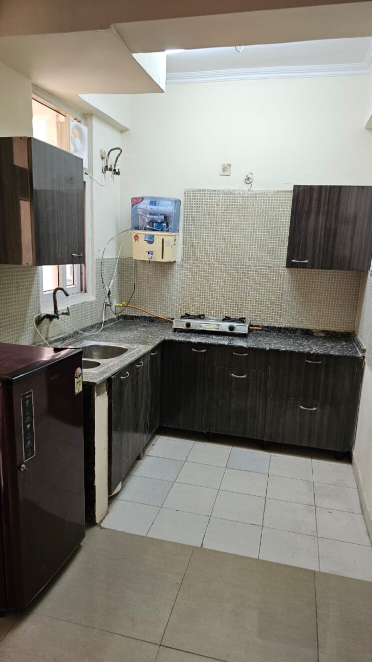 Kitchen, amrapali-princely-estate Studio 550 Sq.Ft. Apartment In Sector 76 Noida 9462034