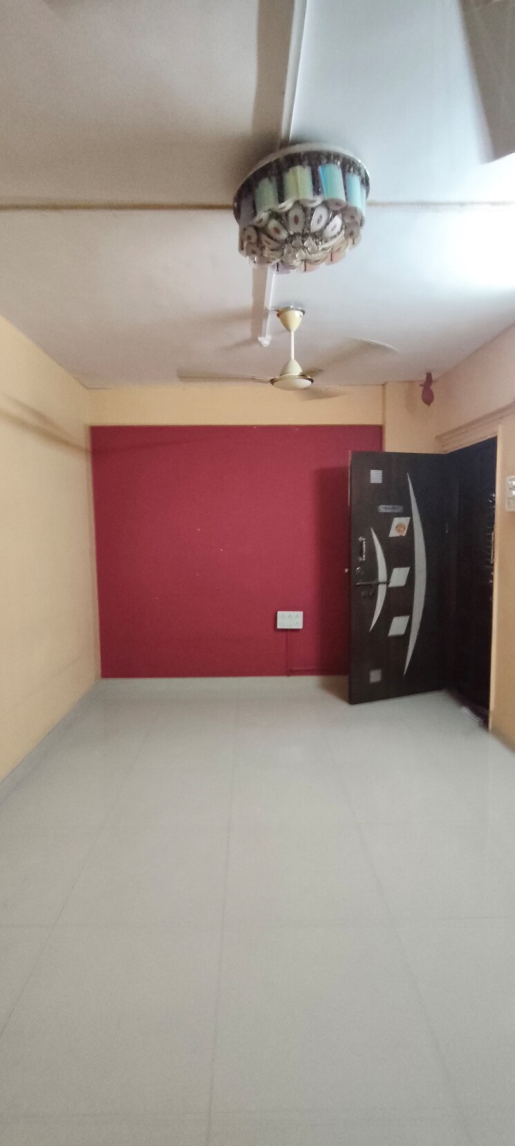 Room, adarsh-nagar-chs-uthalsar 1 Bedroom 560 Sq.Ft. Apartment In Uthalsar Thane 9462055