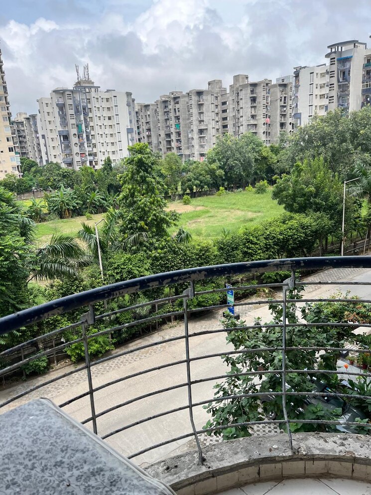 Balcony, omaxe-heights 2 Bedroom 1250 Sq.Ft. Apartment In Sector 86 Faridabad 9462054
