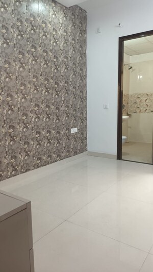 Room in 2 BHK Apartment at MS Enclave Zirakpur, Dhakoli – for Sale