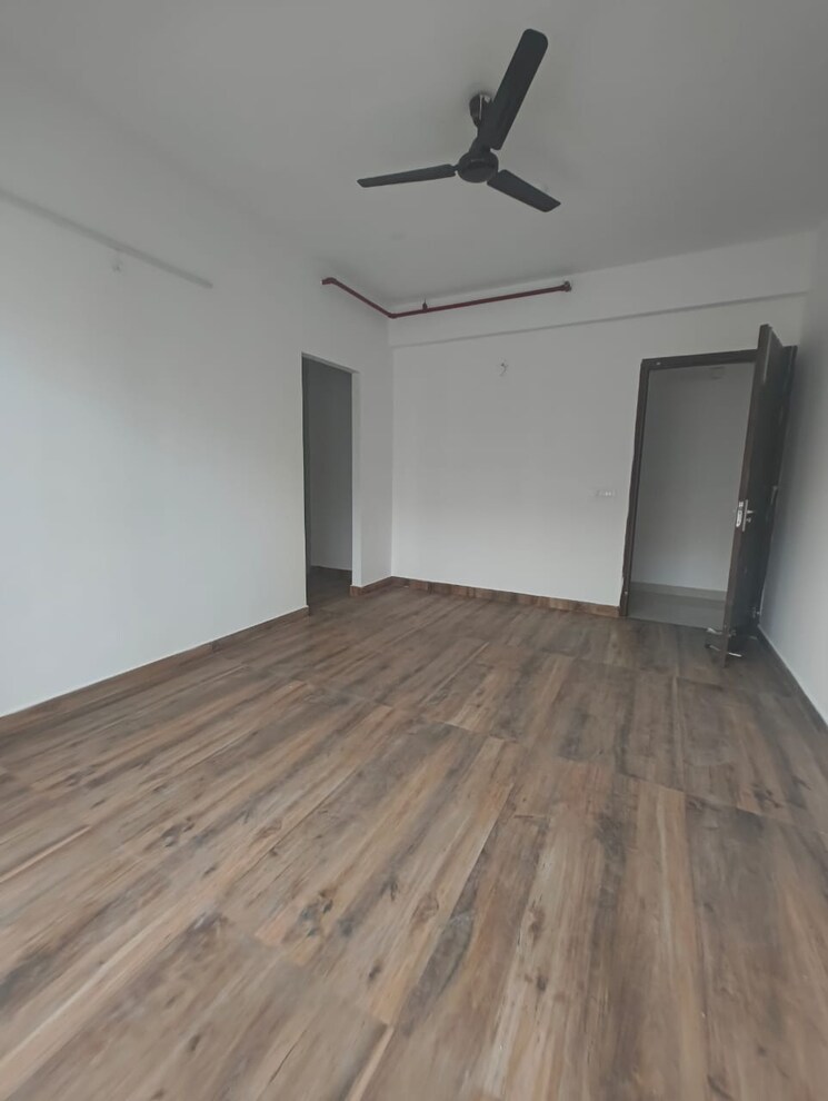 Room, gulshan-bellina 2.5 Bedroom 1105 Sq.Ft. Apartment In Sector 16 Greater Noida Greater Noida 9462082