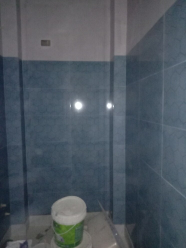 Bathroom, dwarka mor 2 Bedroom 648 Sq.Ft. Independent House In Dwarka Mor Delhi 9462109