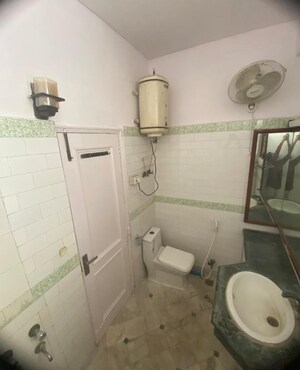 Bathroom in 3 BHK Villa at Rajnigandha Shopping Complex, Sector 15a – for Rent