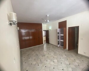 3 BHK Villa For Rent in Rajnigandha Shopping Complex, Sector 15a