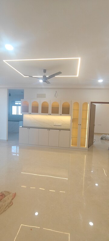 Room in 3 BHK Apartment at Aurobindo Kohinoor, Serilingampally – for Rent