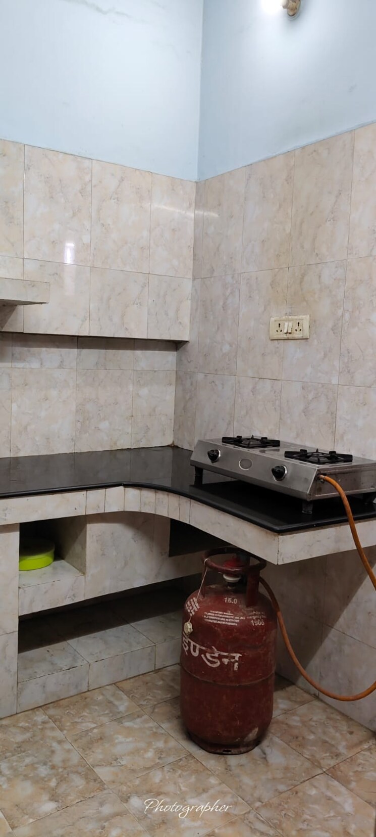 Kitchen, ravindra-garden 1 Bedroom 500 Sq.Ft. Villa In Aliganj Lucknow 9462134