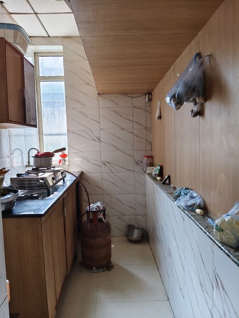 Kitchen, sector 63 Commercial Office Space 1440 Sq.Ft. In Sector 63 Noida 9462133