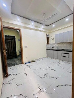 Living Room in 1 BHK Builder Floor at Chattarpur – for Rent