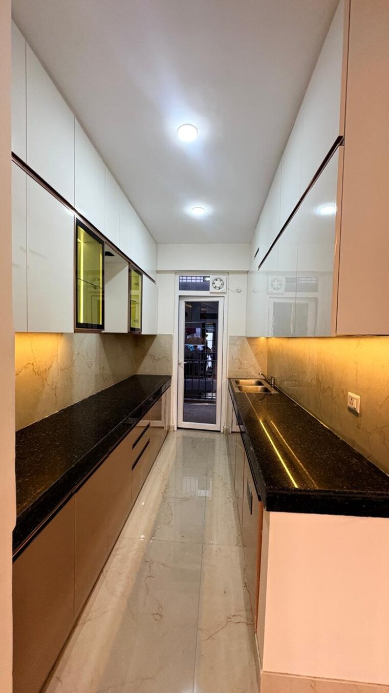 Kitchen, smart-world-gems 2 Bedroom 1105 Sq.Ft. Builder Floor In Sector 89 Gurgaon 9462149