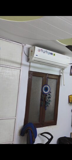 3 BHK Builder Floor For Sale in Laxmi Nagar