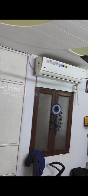 3 BHK Builder Floor For Sale in Laxmi Nagar