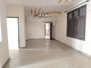 Room in 3 BHK Apartment at Jaipurias Sunrise Greens, Ahinsa Khand 1 – for Rent