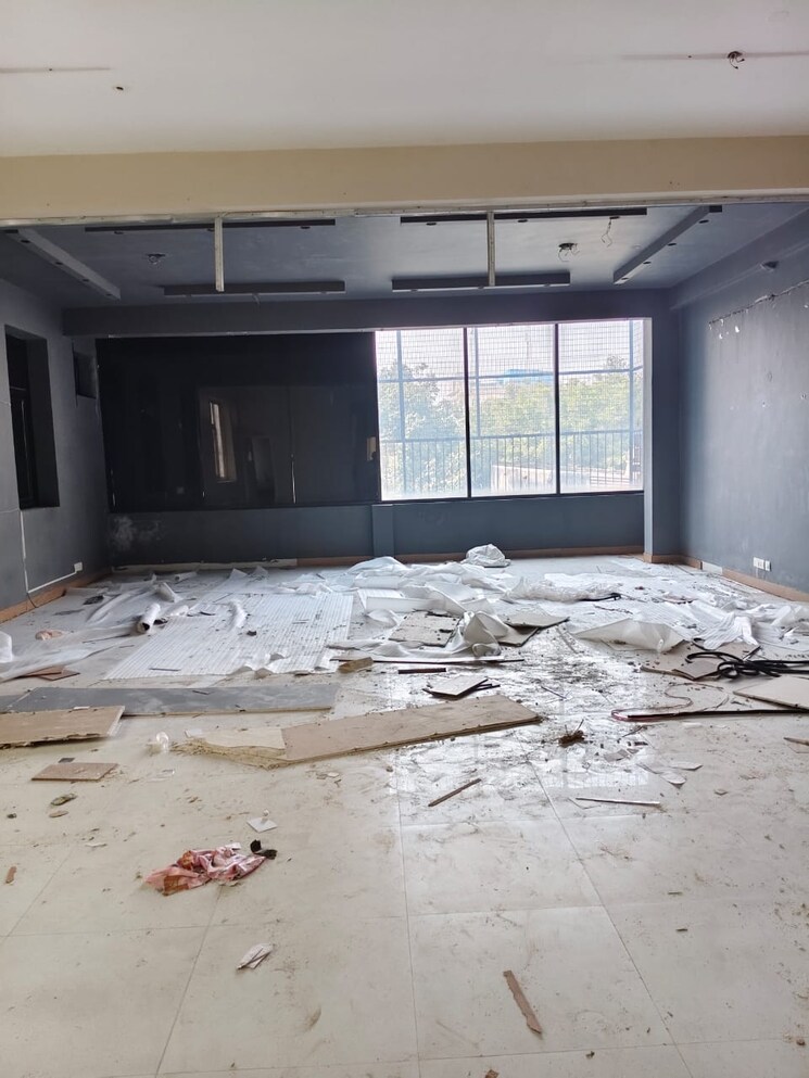 Bedroom, sector 63 Commercial Warehouse 1600 Sq.Ft. In Sector 63 Noida 9462170