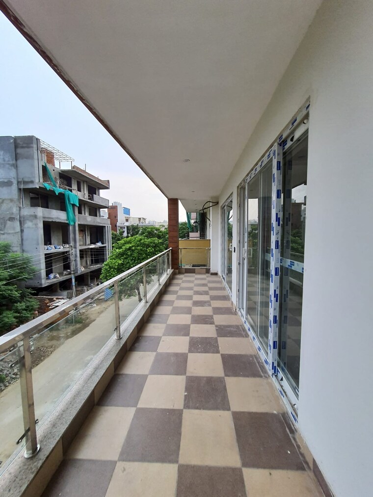 undefined, sector 27 3 Bedroom 263 Sq.Yd. Builder Floor In Sector 27 Gurgaon 9462175
