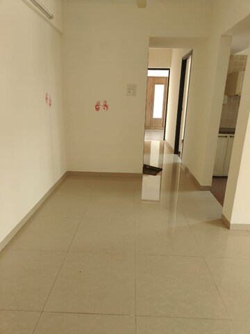 Room in 2 BHK Apartment at Puranik Aldea Anexo, Baner – for Rent