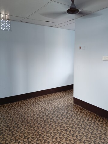 Room in 1 RK Villa at Borbari – for Rent