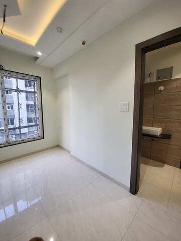 2 BHK Apartment For Rent in Piramal Vaikunth, Balkum Pada