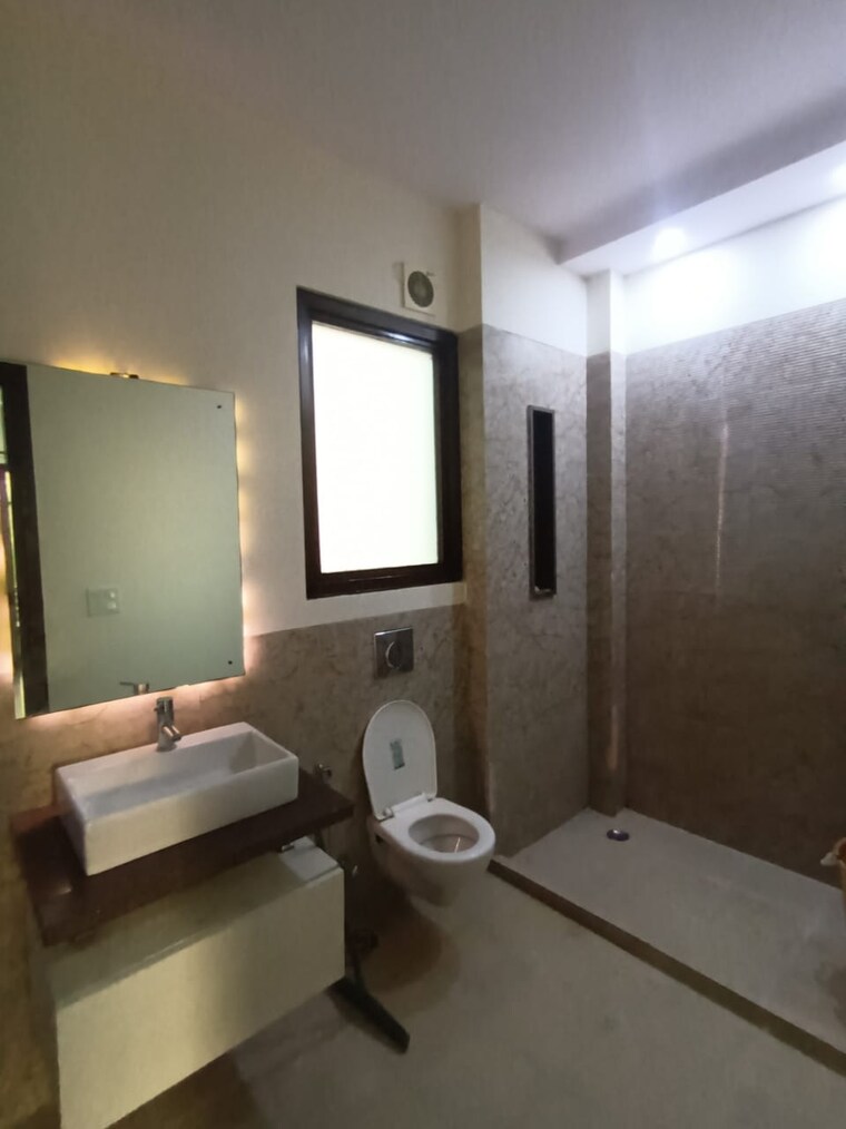 Bathroom, eros-rosewood-city 3 Bedroom 2000 Sq.Ft. Builder Floor In Sector 49 Gurgaon 9462258