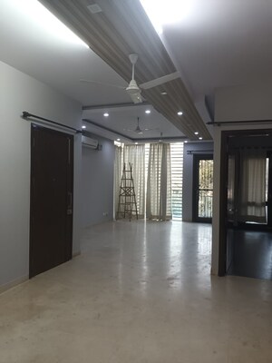 Room in 3 BHK Builder Floor at Eros Rosewood City, Sector 49 – for Rent