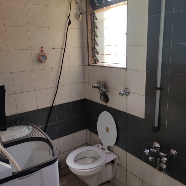 Bathroom, kanakia-spaces-sanskruti 2 Bedroom 780 Sq.Ft. Apartment In Food Corporation Of India Warehouse Mumbai 9462254