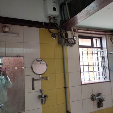 Bathroom in 2 BHK Apartment at Kanakia Spaces Sanskruti, Food Corporation Of India Warehouse – for Rent